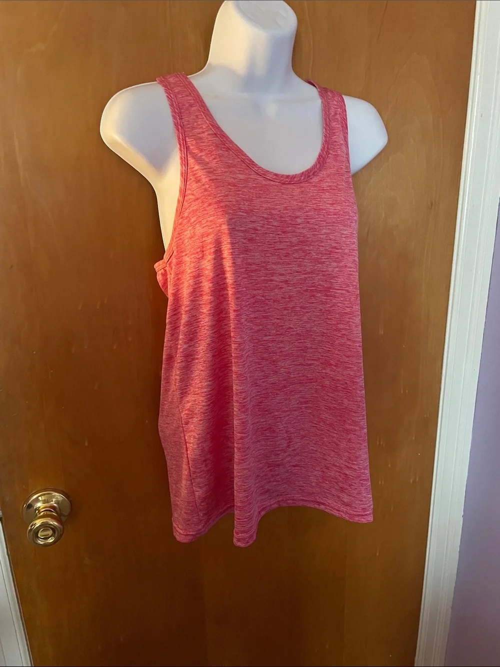 Pink Heathered Racerback Tank 🩷 - Picture 4 of 12